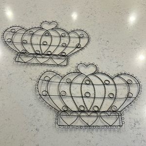 Wire Wall Heart Picture Holders Decor Heart Crown - Set of 2